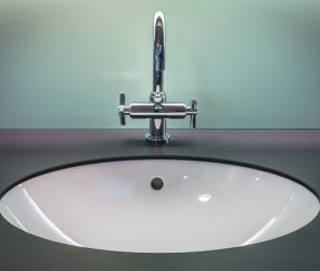 Ce trebuie să știm despre scurgerile din baie