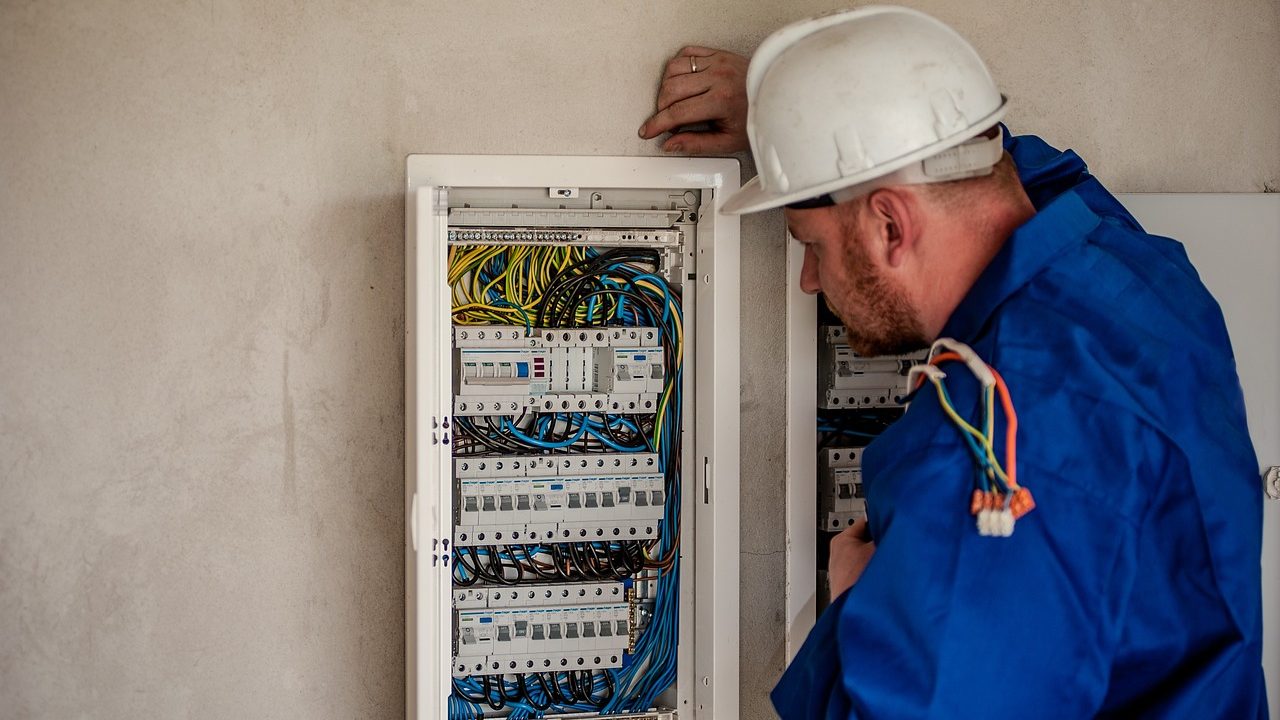 Cum puteți găsi cele mai bune servicii electrice? 1 Cum-puteți-găsi-cele-mai-bune-servicii-electrice